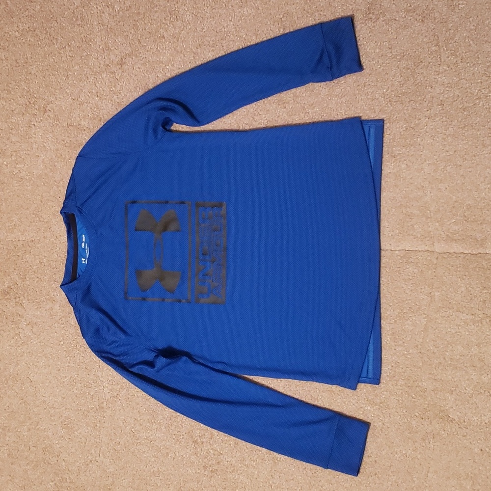 Under Armour Youth Long Sleeve Shirt.